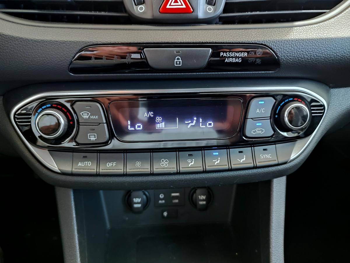hyundai-i30-2018-diesel-1583cc