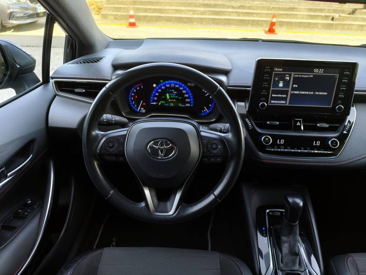 toyota-corolla-2021-hibrido-a-gasolina-1798cc