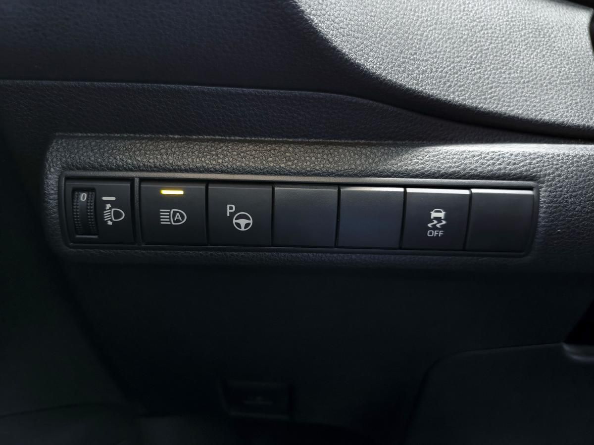 toyota-corolla-2021-hibrido-a-gasolina-1798cc