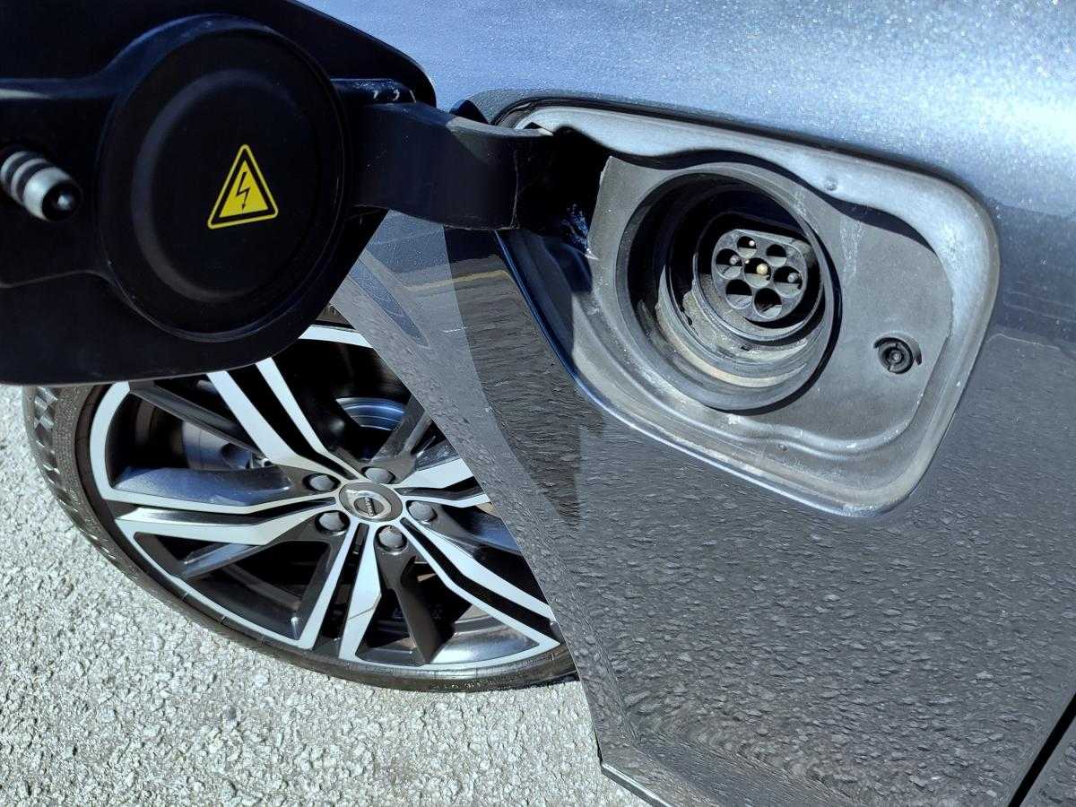 volvo-v60-2020-hibrido-a-gasolina-1969cc