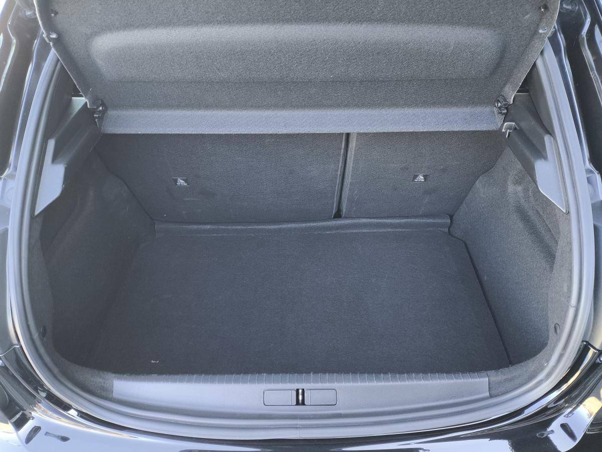 peugeot-208-2024-gasolina-1199cc