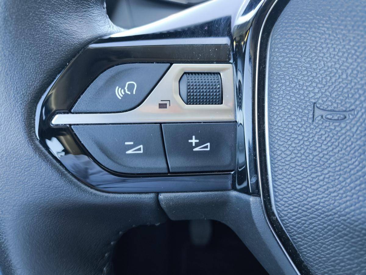 peugeot-208-2024-gasolina-1199cc