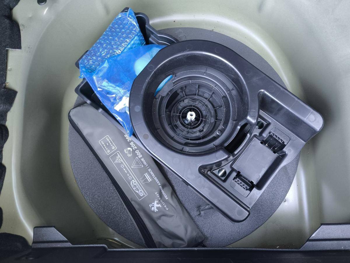 peugeot-208-2024-gasolina-1199cc