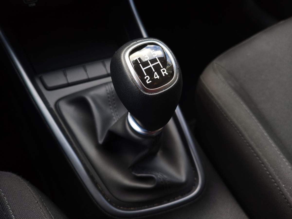 hyundai-i20-2024-gasolina-1197cc