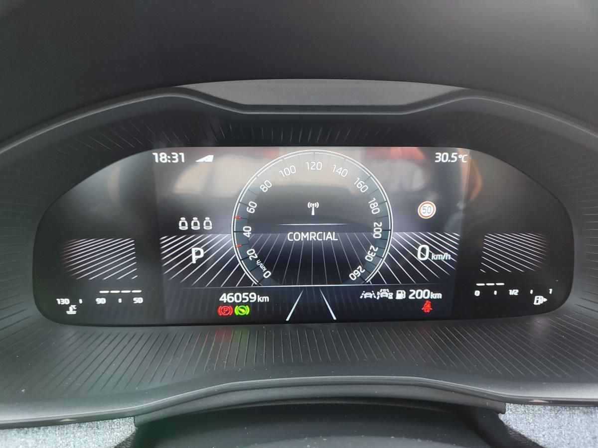 skoda-kamiq-2024-gasolina-999cc