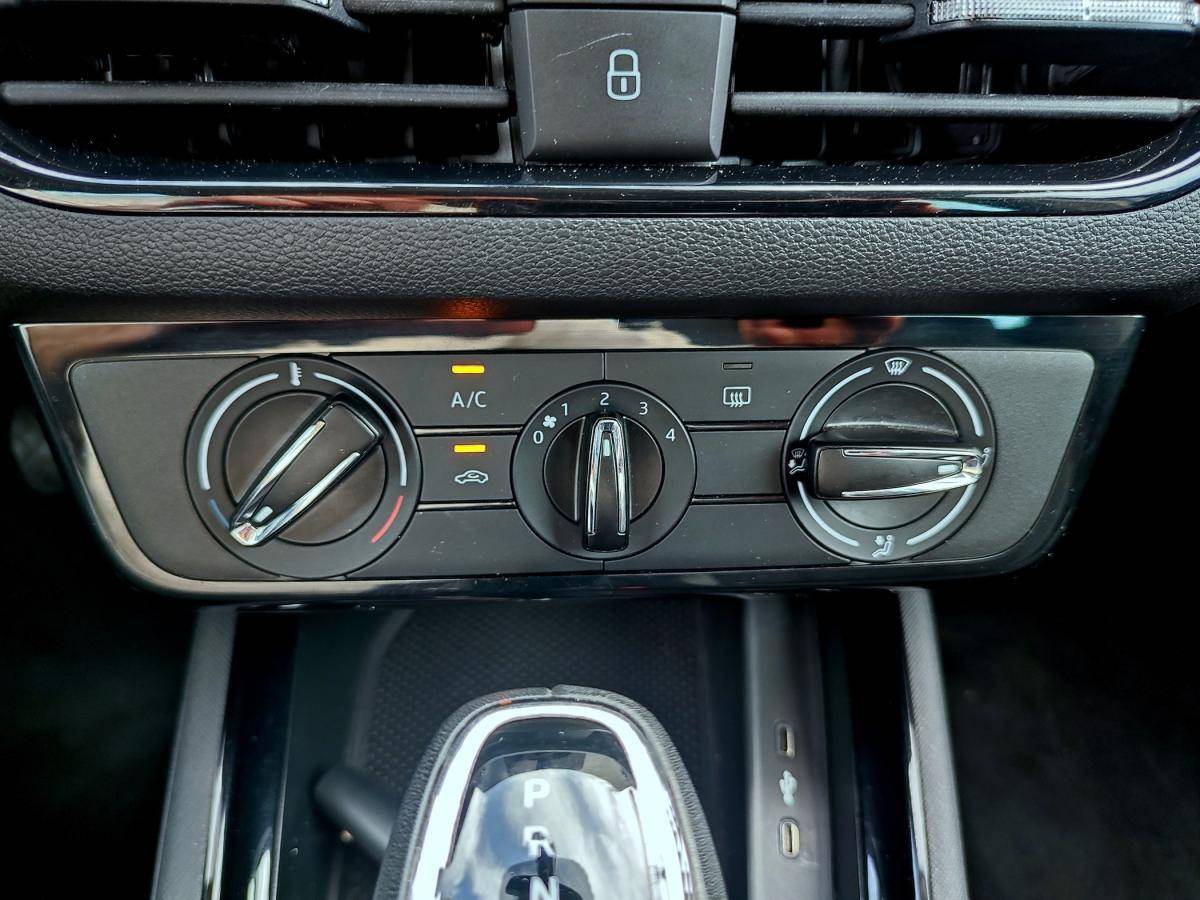 skoda-kamiq-2024-gasolina-999cc