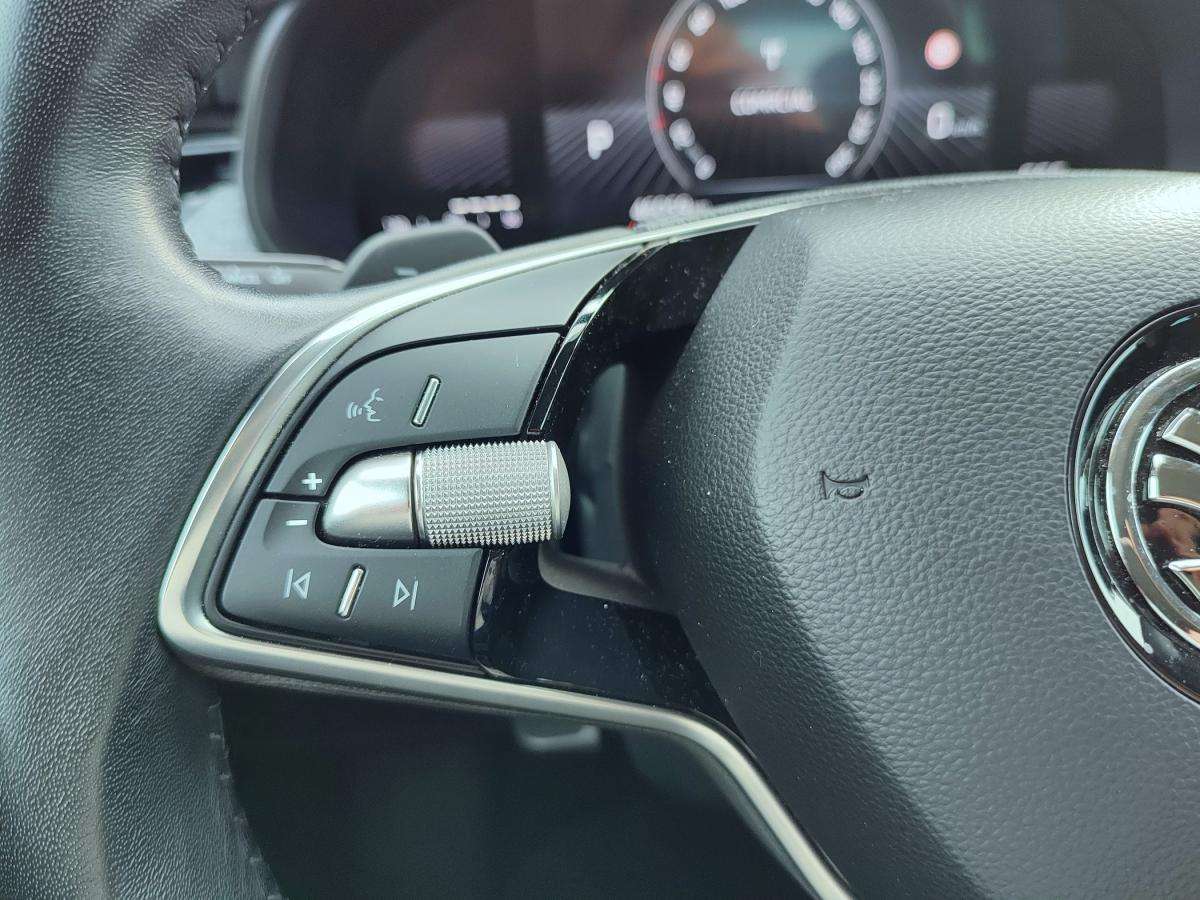 skoda-kamiq-2024-gasolina-999cc