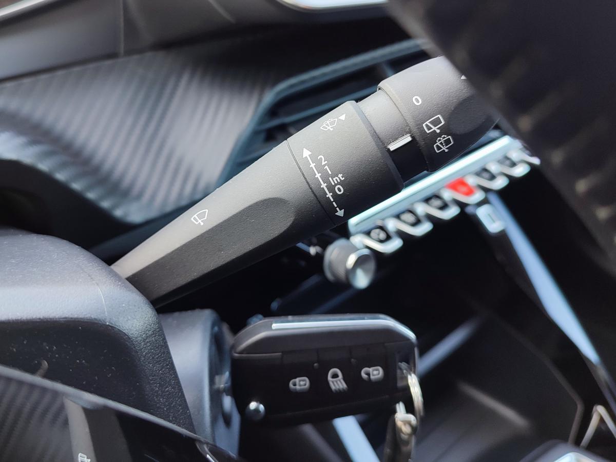 peugeot-208-2024-gasolina-1199cc
