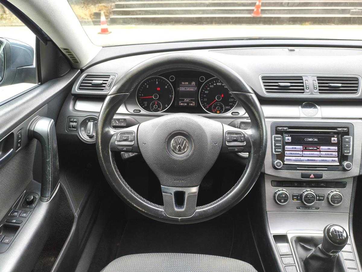 volkswagen-passat-variant-2014-diesel-1598cc
