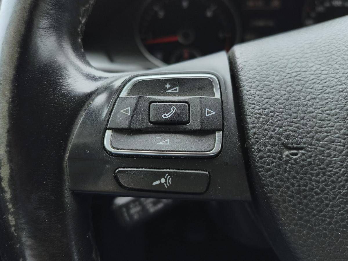 volkswagen-passat-variant-2014-diesel-1598cc
