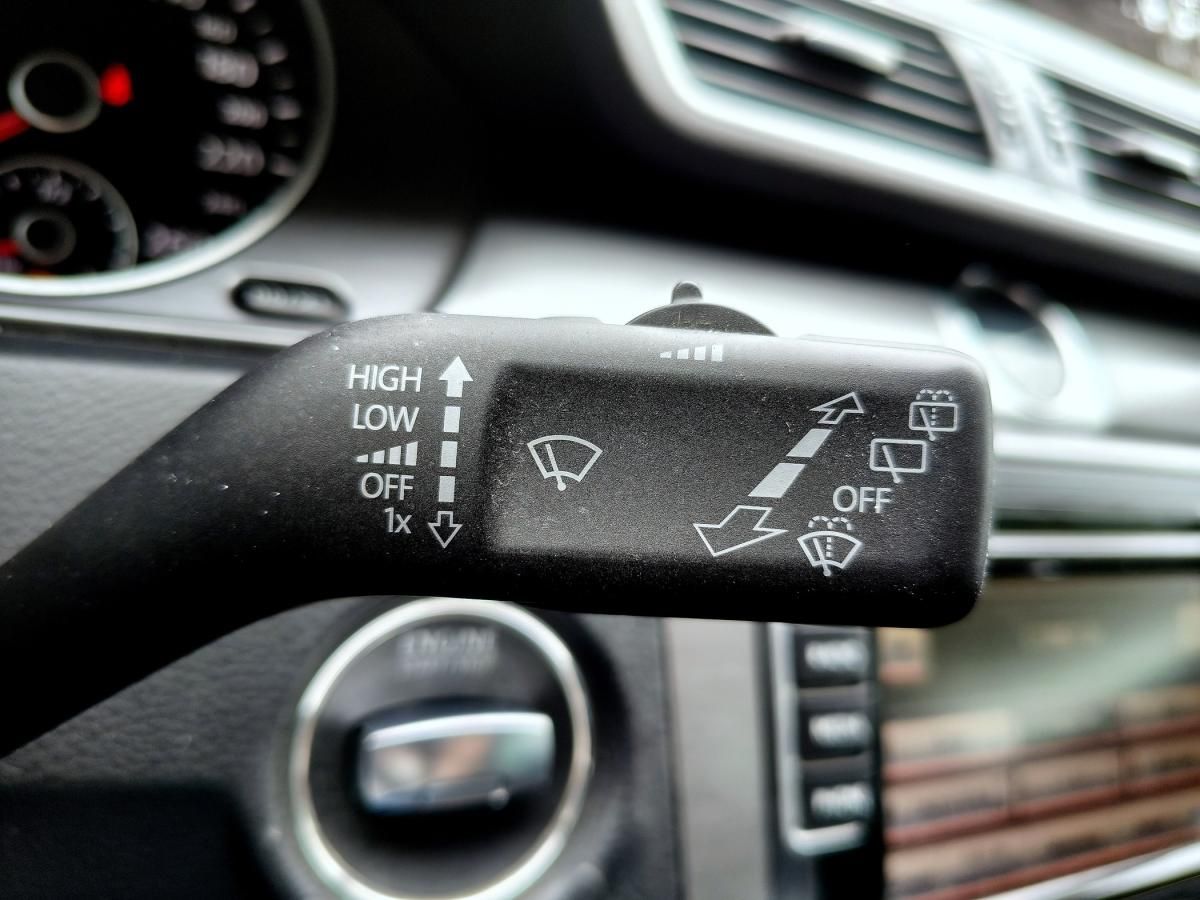 volkswagen-passat-variant-2014-diesel-1598cc
