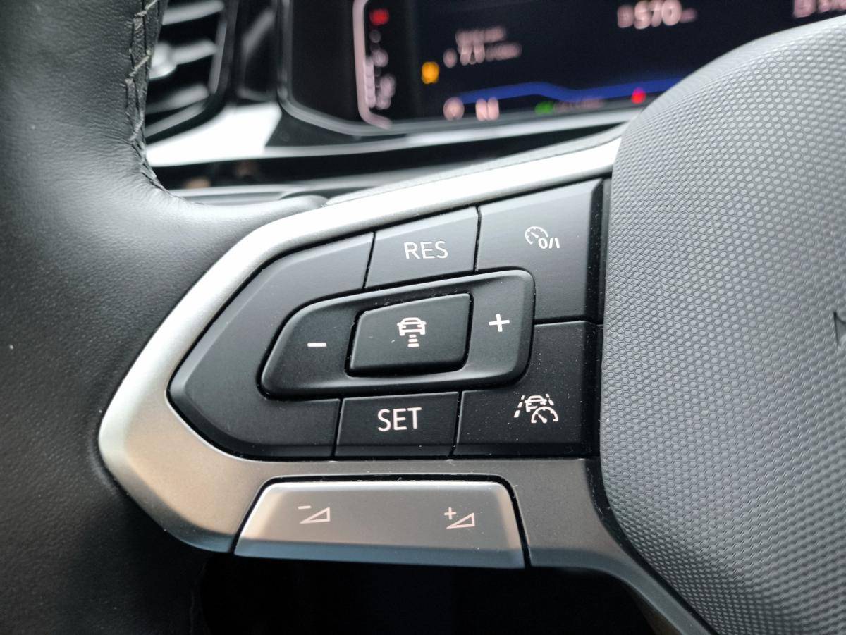 volkswagen-t-roc-2024-gasolina-1498cc