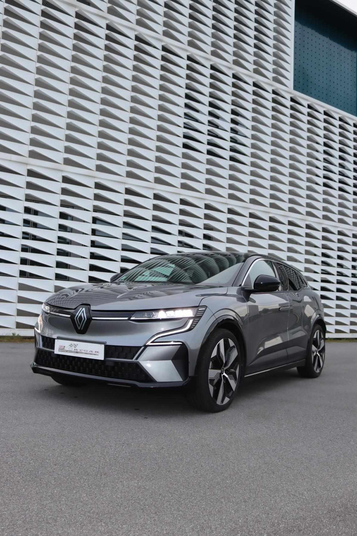 renault-megane-e-tech-2022-eletrico-0cc