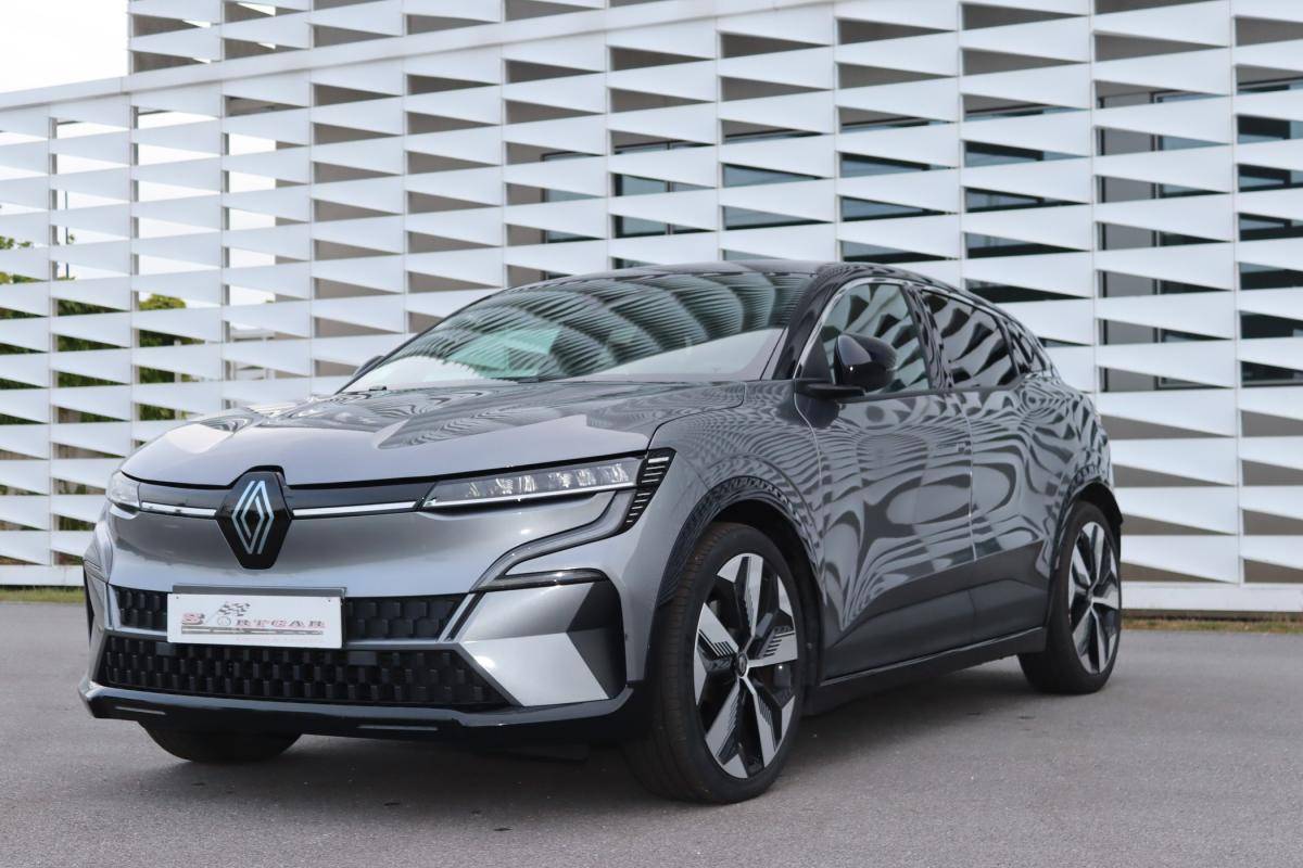 renault-megane-e-tech-2022-eletrico-0cc