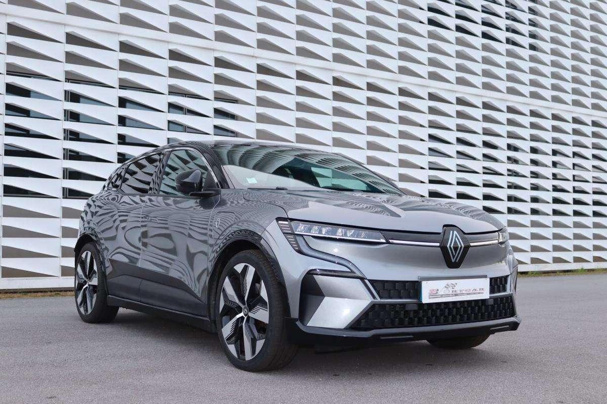 renault-megane-e-tech-2022-eletrico-0cc
