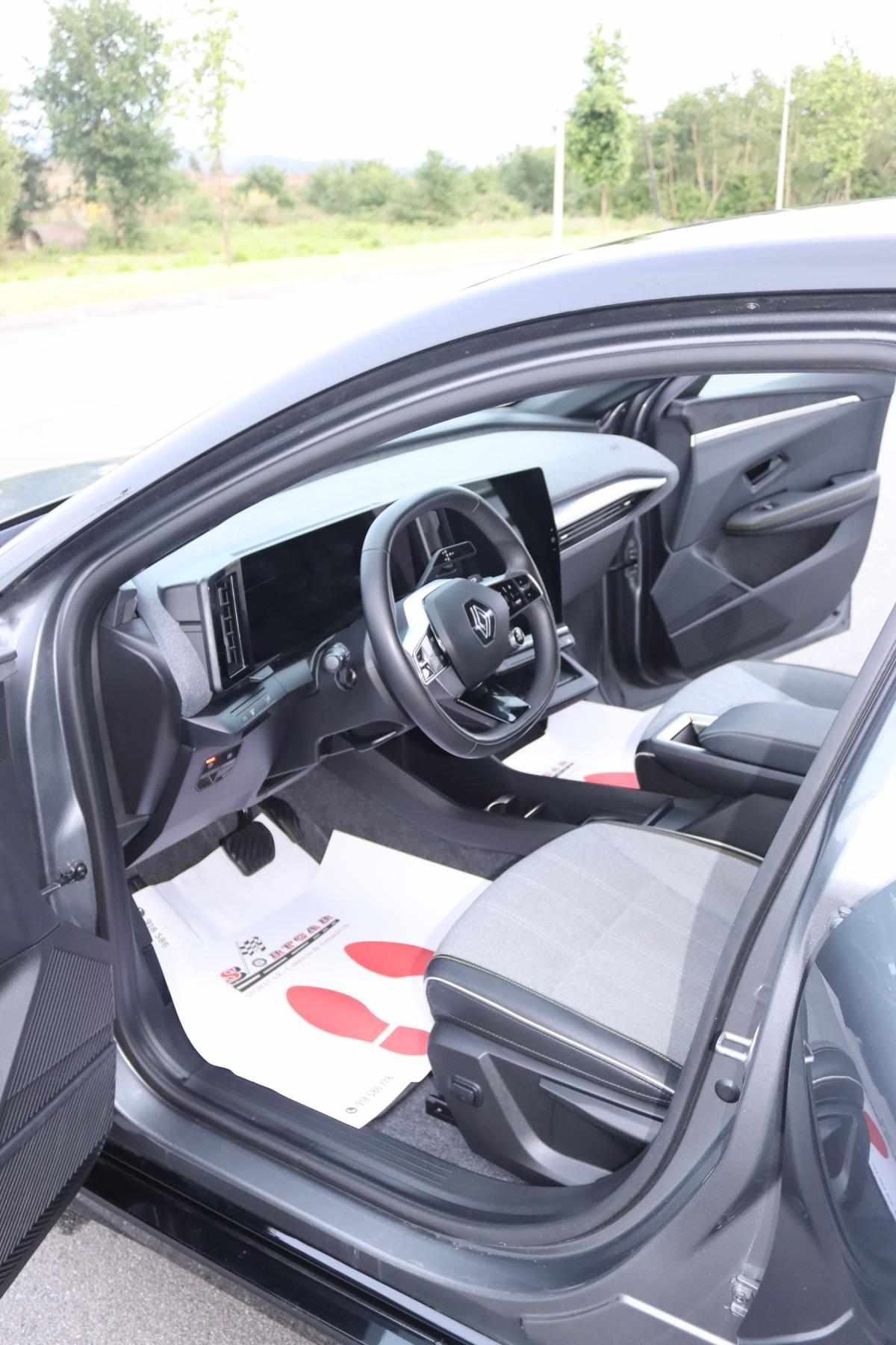 renault-megane-e-tech-2022-eletrico-0cc
