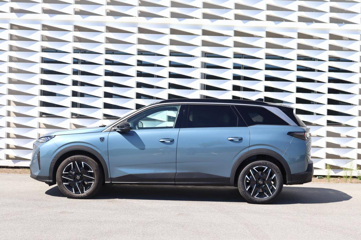 peugeot-5008-2026-hibrido-a-gasolina-1199cc