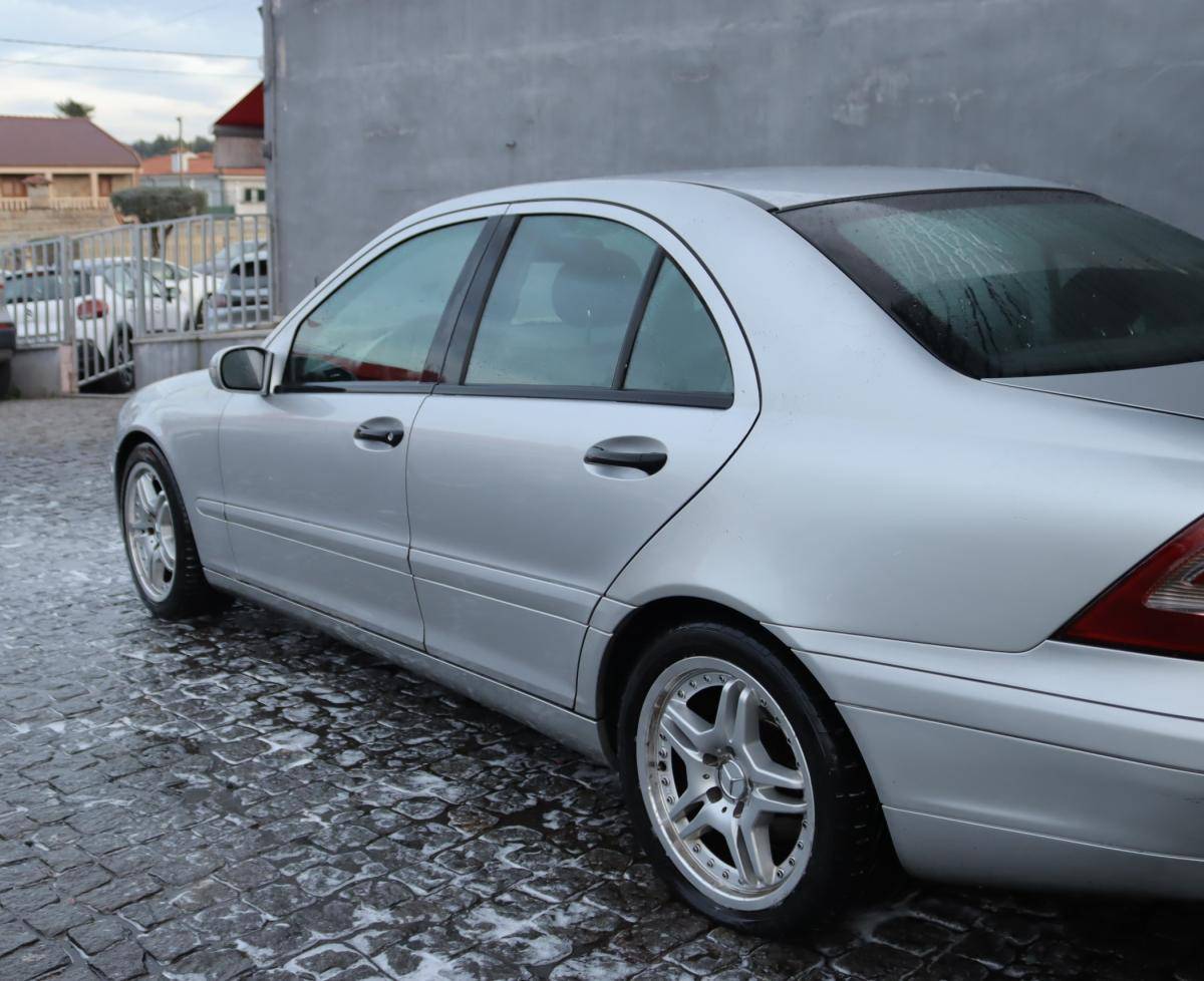 mercedes-benz-classe-c-2000-diesel-2148cc