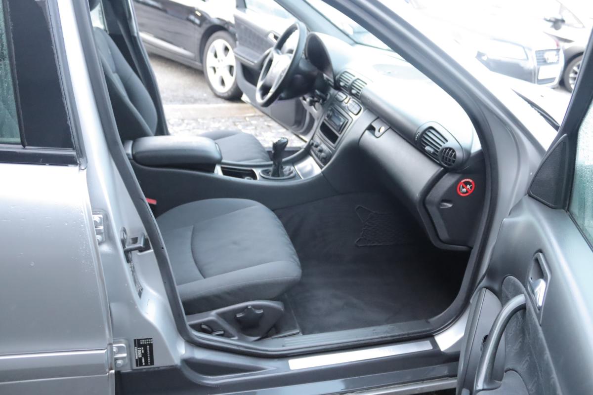 mercedes-benz-classe-c-2000-diesel-2148cc