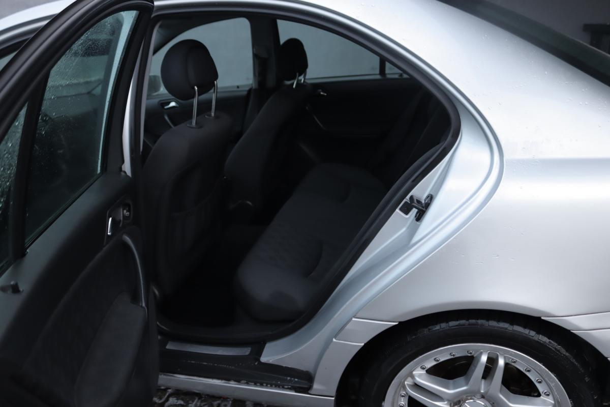 mercedes-benz-classe-c-2000-diesel-2148cc