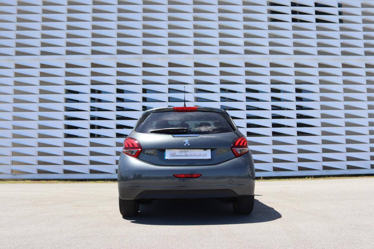 peugeot-208-2022-diesel-1499cc