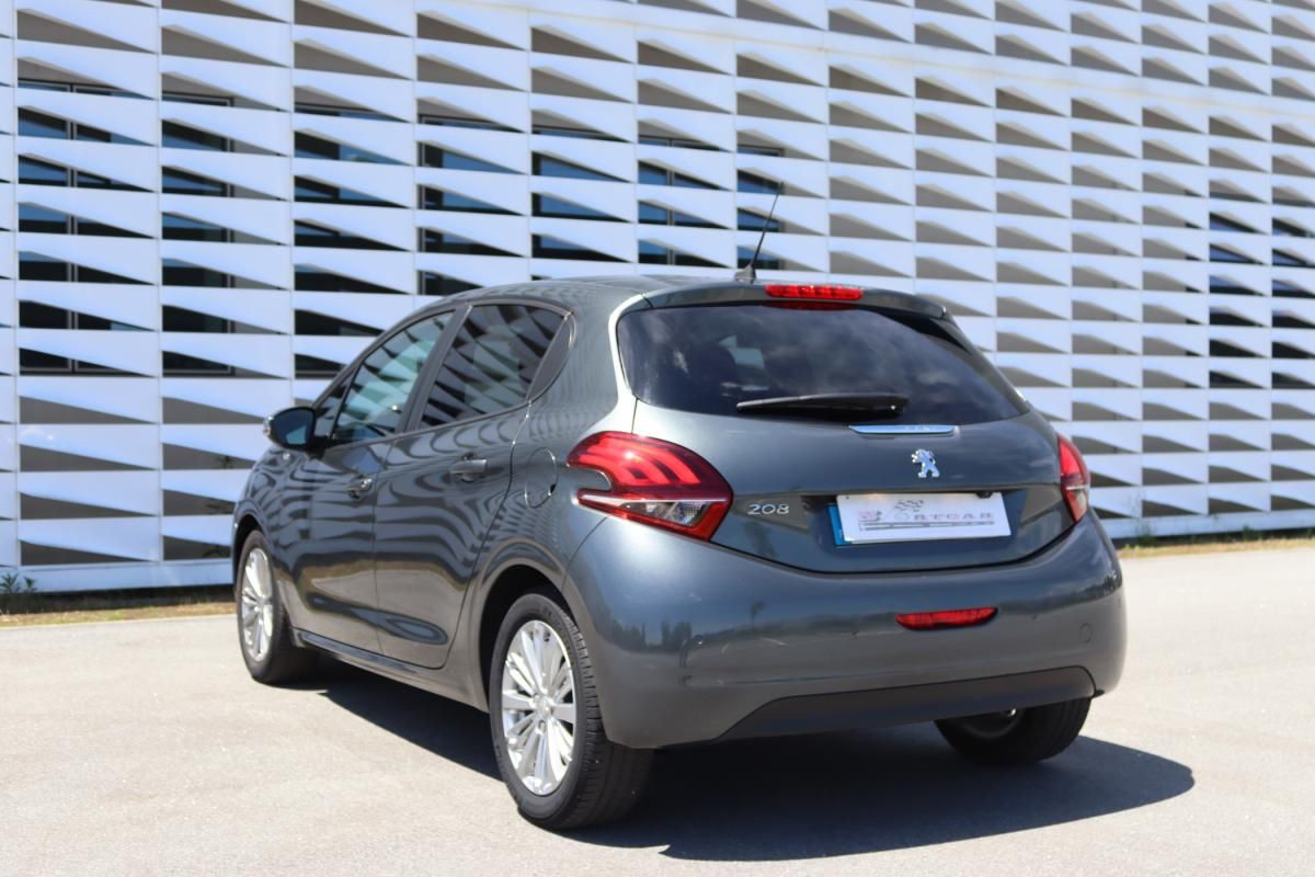 peugeot-208-2022-diesel-1499cc