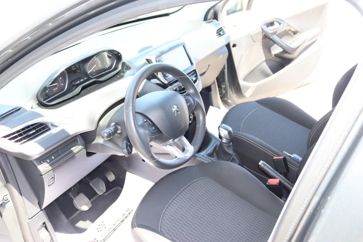 peugeot-208-2022-diesel-1499cc