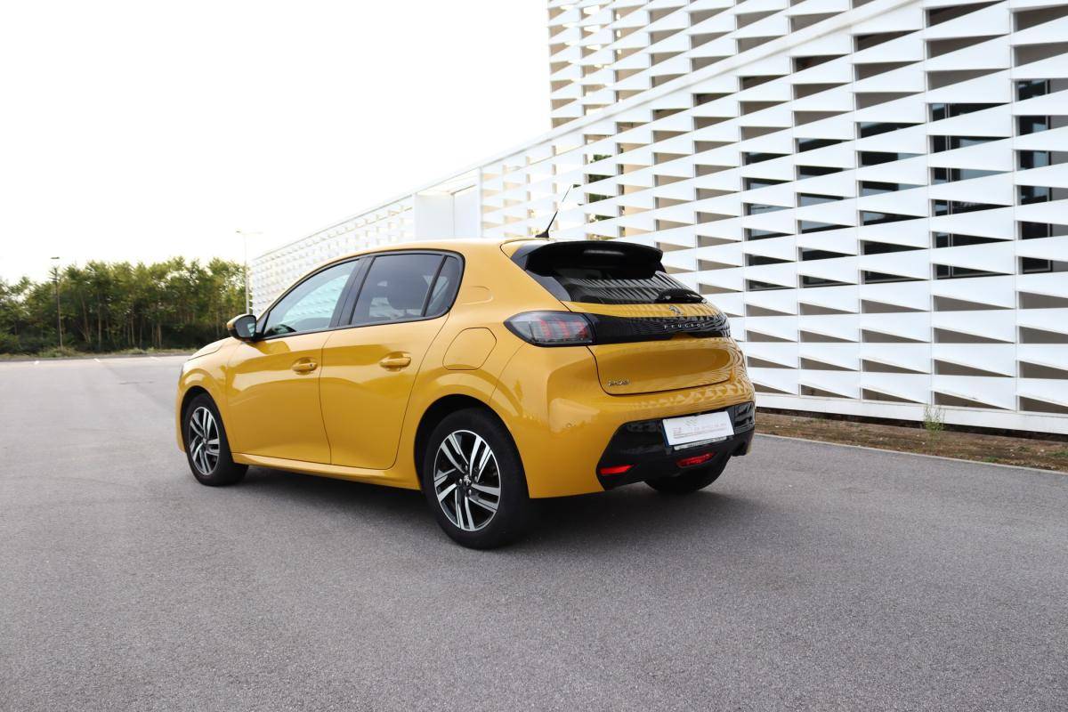 peugeot-208-2015-diesel-1499cc