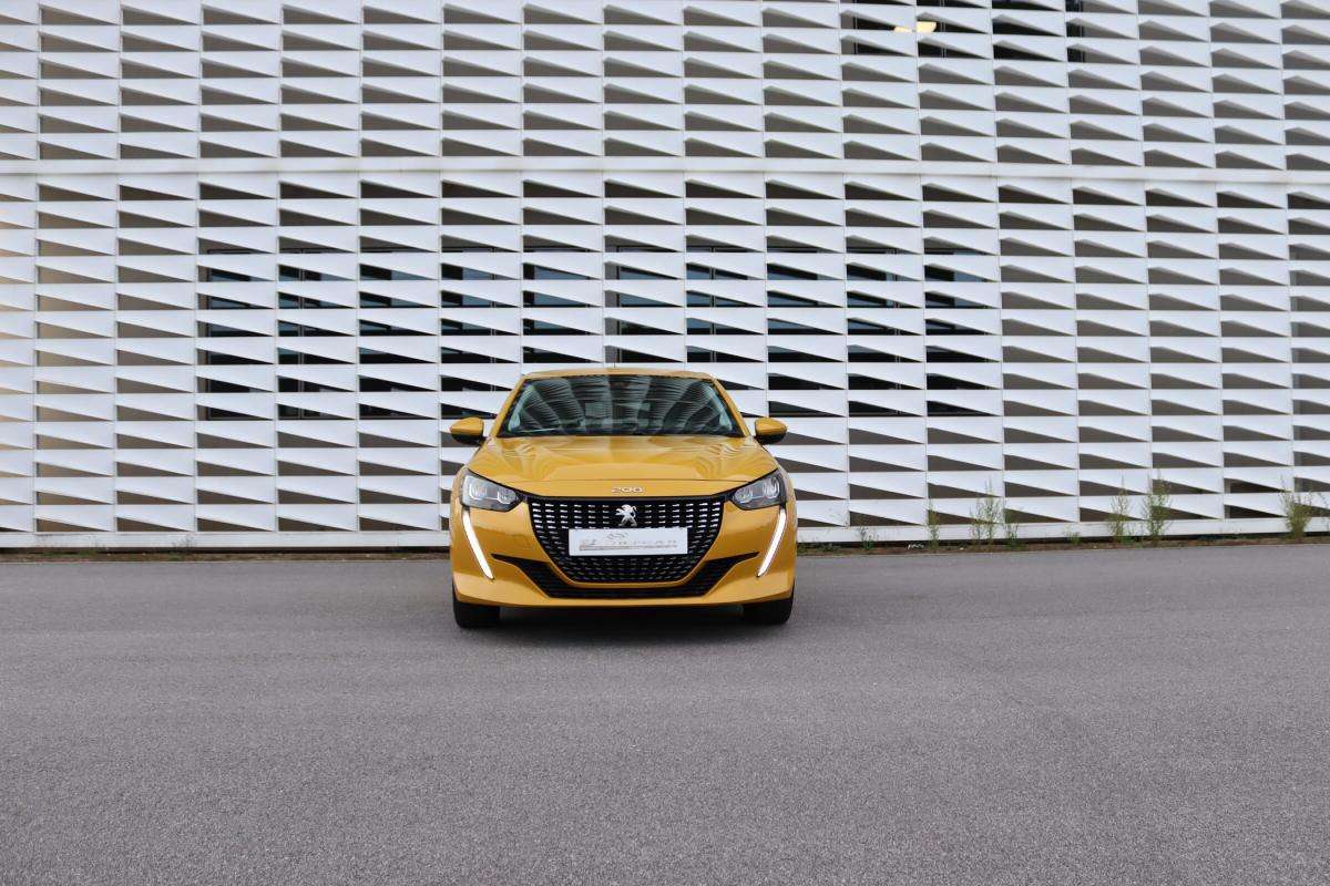 peugeot-208-2015-diesel-1499cc
