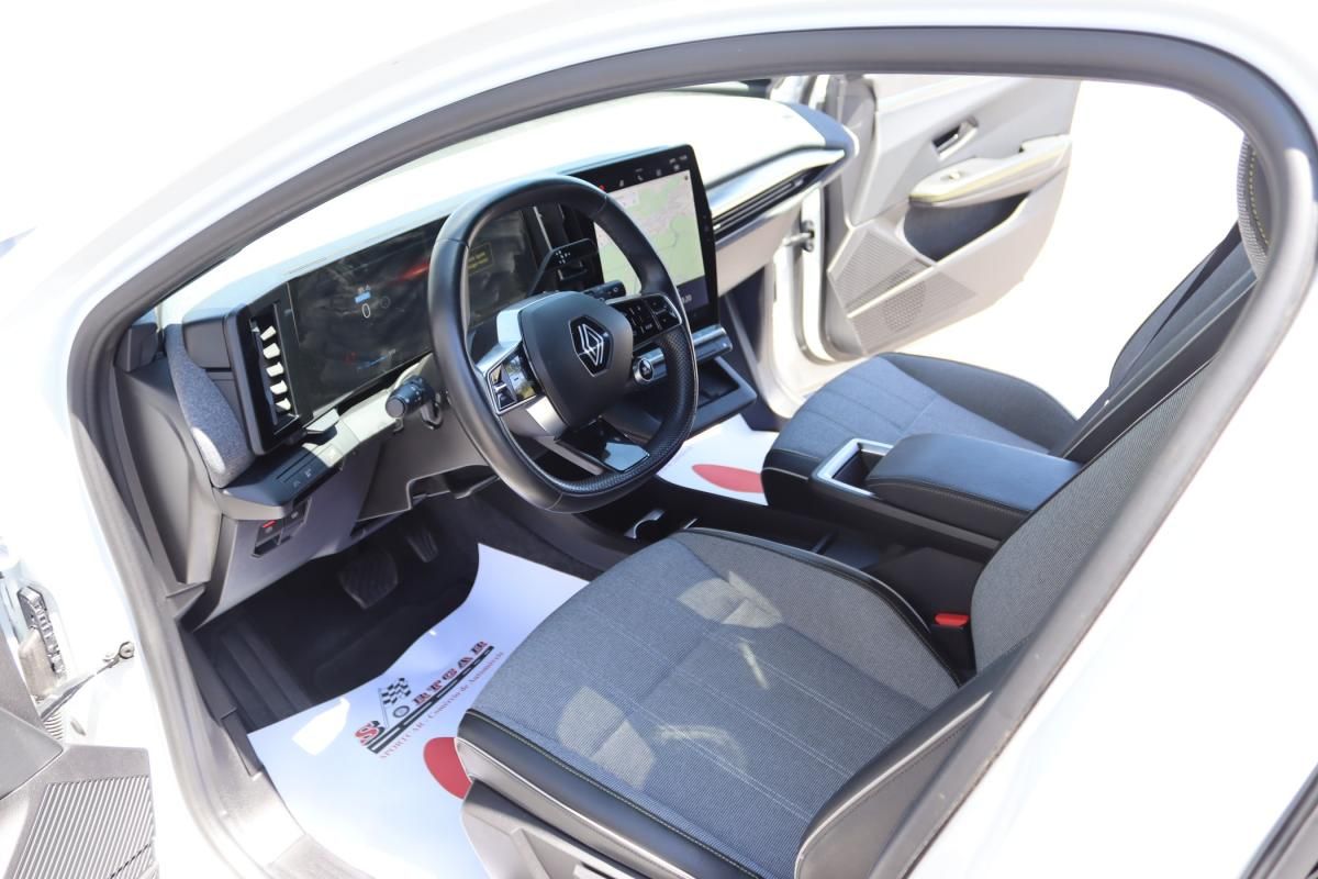 renault-megane-e-tech-2024-eletrico-0cc