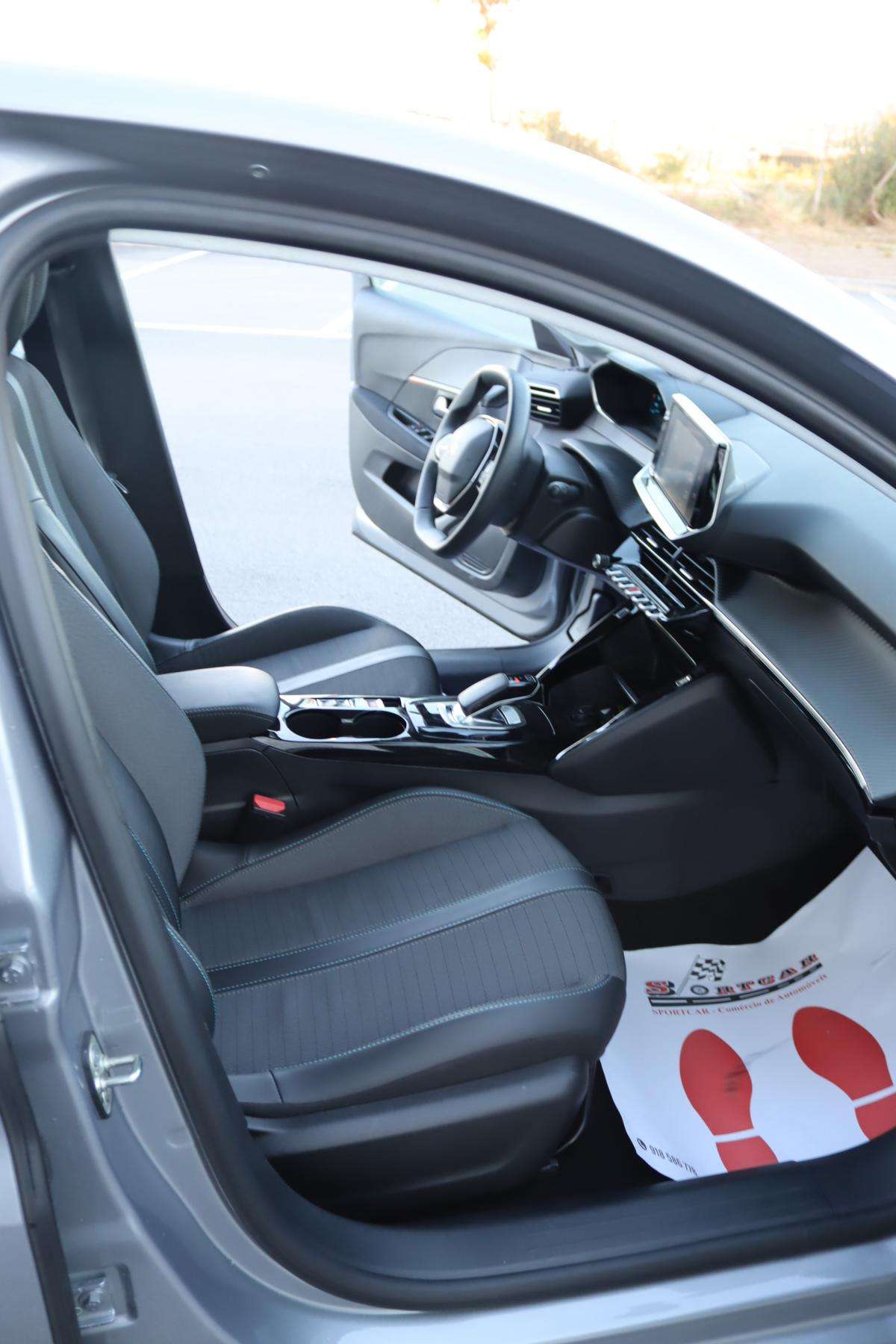 peugeot-208-2022-eletrico-267cc