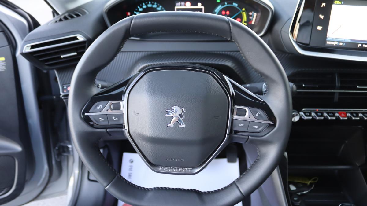 peugeot-208-2022-eletrico-267cc