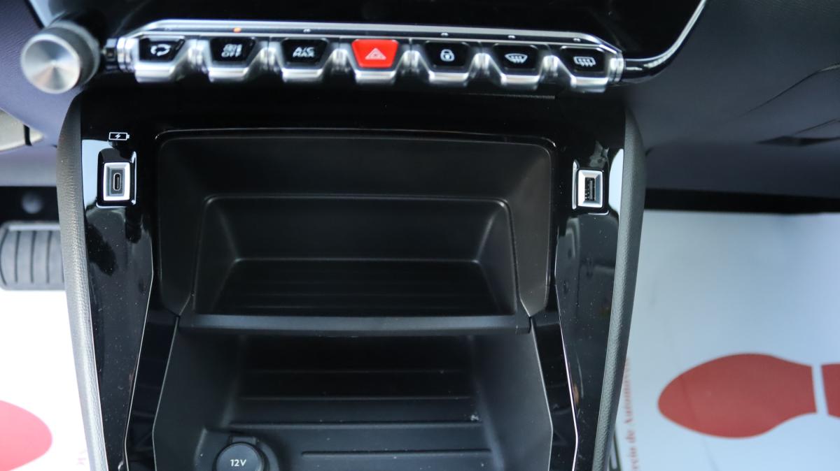 peugeot-208-2022-eletrico-267cc