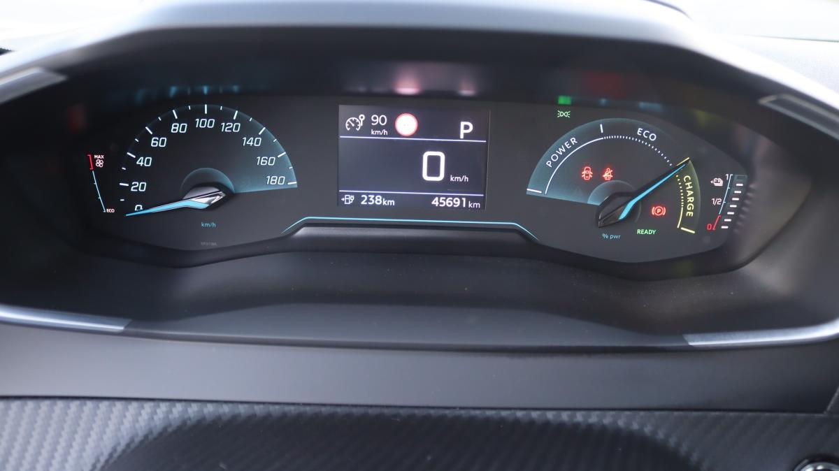 peugeot-208-2022-eletrico-267cc