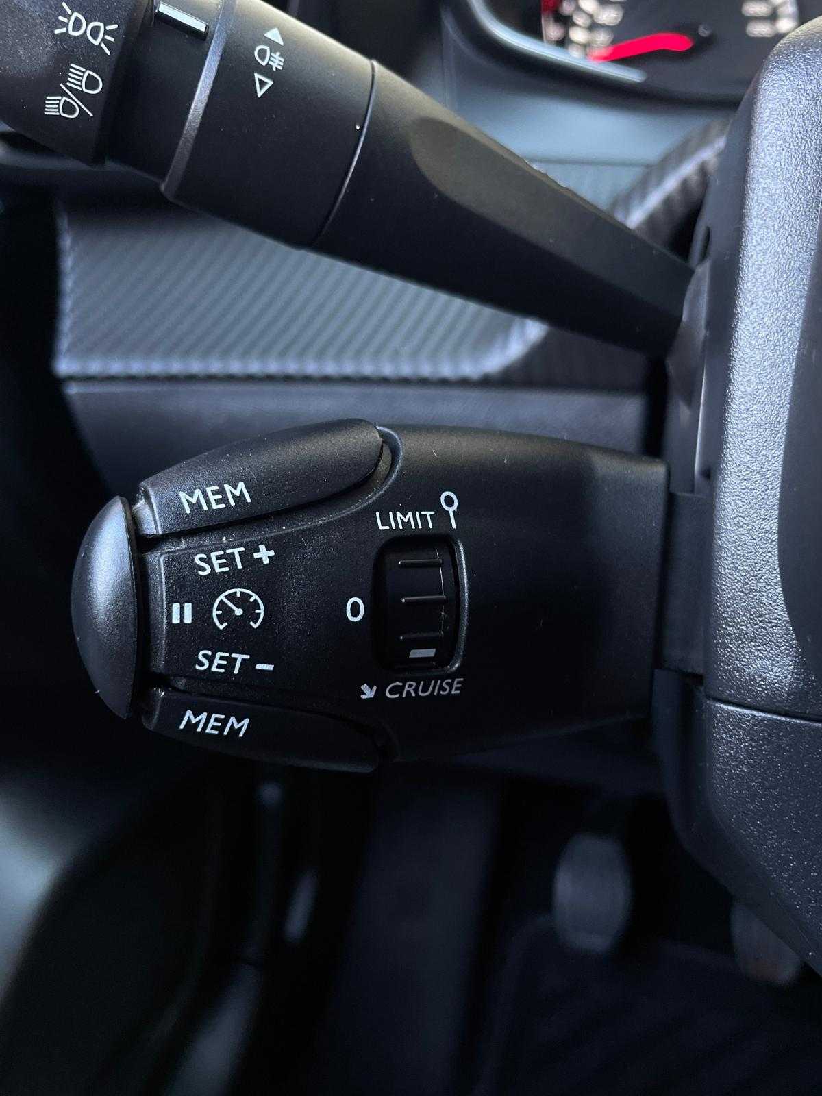 peugeot-208-2021-diesel-1499cc