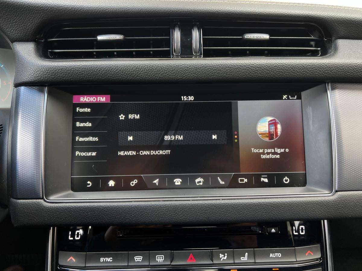 jaguar-xf-2018-diesel-1999cc