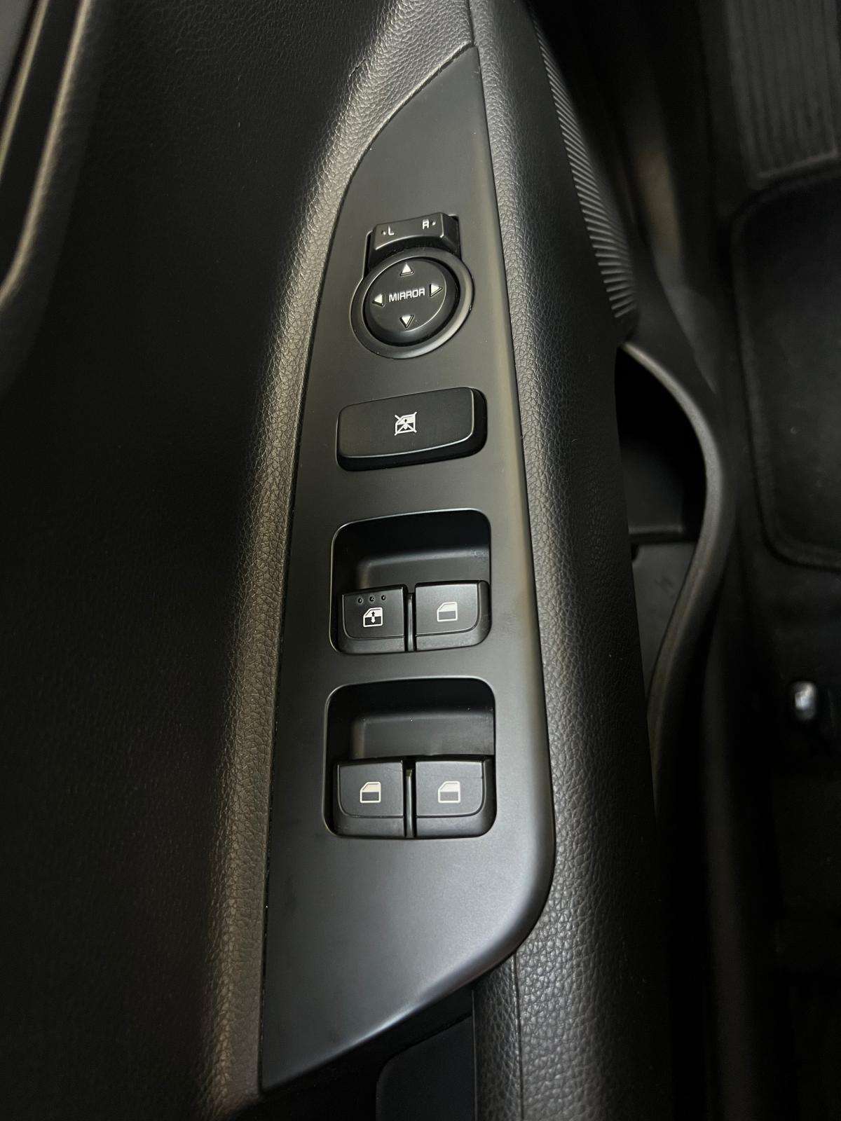 kia-stonic-2022-gasolina-1197cc