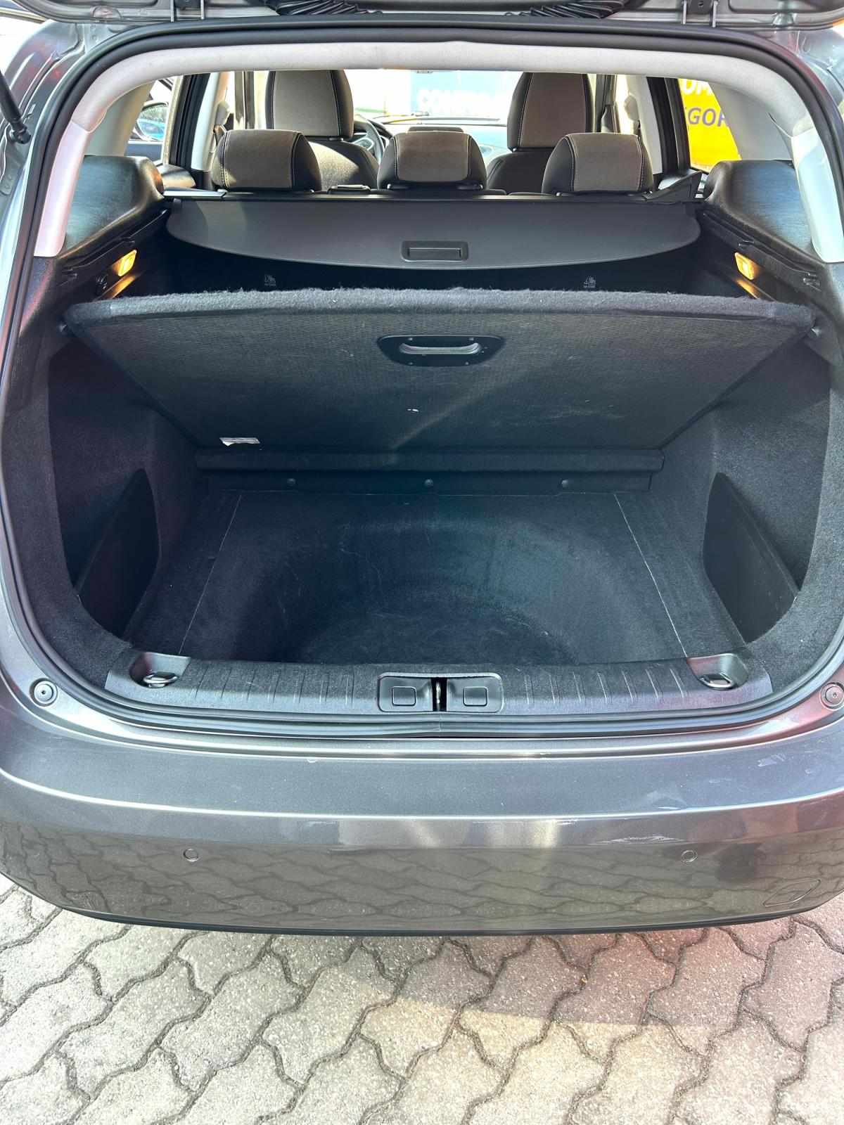 fiat-tipo-station-wagon-2018-diesel-1248cc