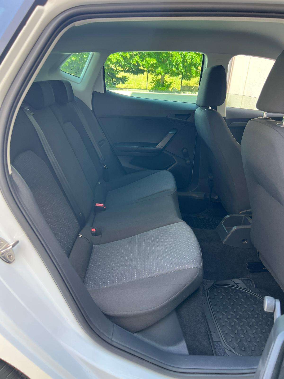 seat-ibiza-2023-gasolina-999cc