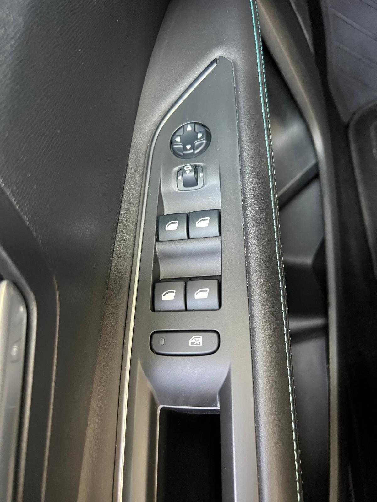 peugeot-3008-2021-hibrido-a-gasolina-1598cc