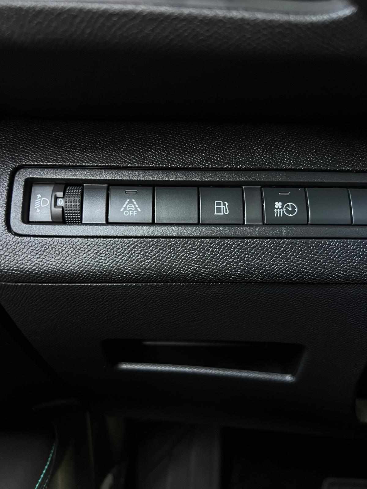 peugeot-3008-2021-hibrido-a-gasolina-1598cc