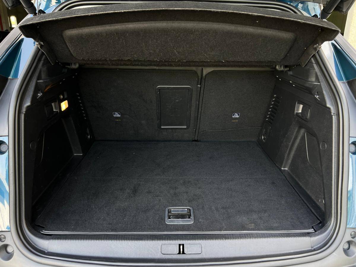 peugeot-3008-2021-hibrido-a-gasolina-1598cc