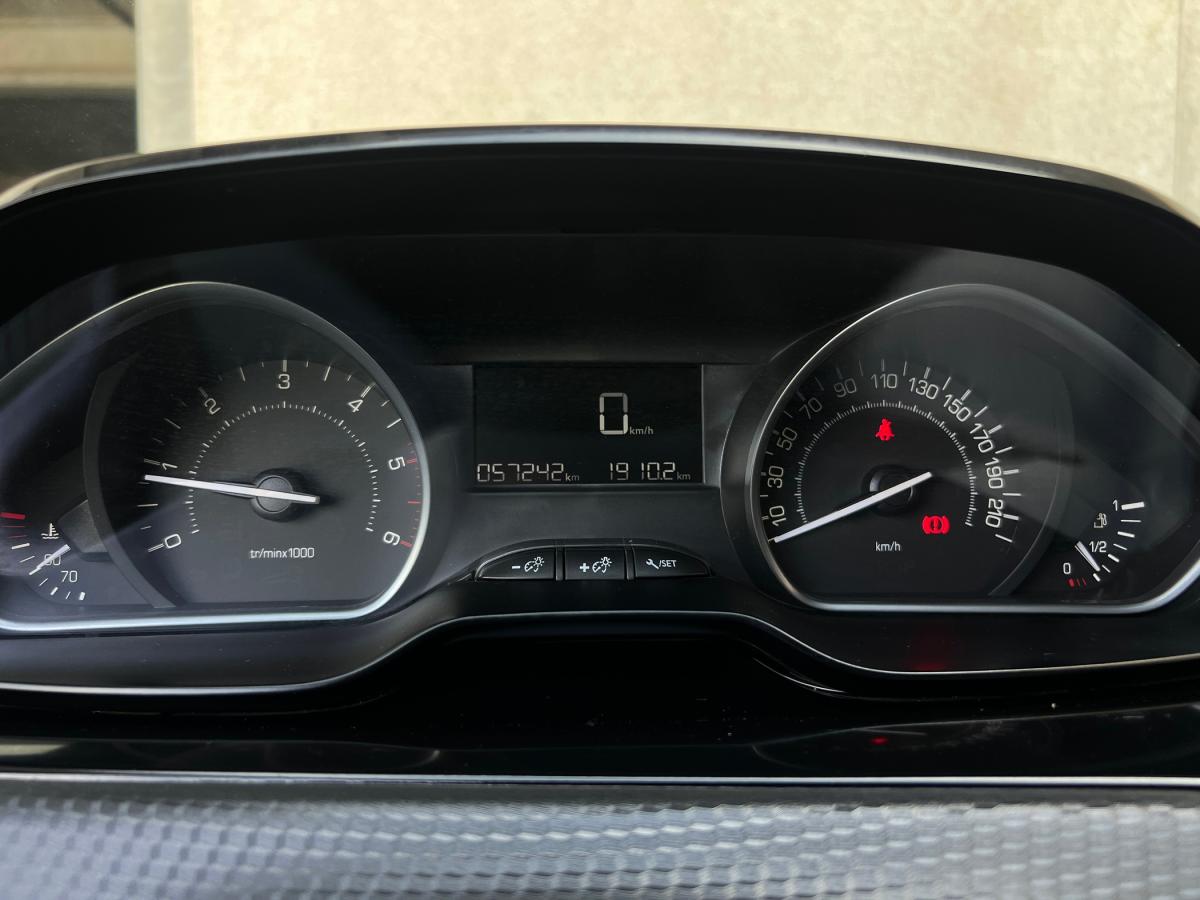 peugeot-2008-2019-diesel-1499cc