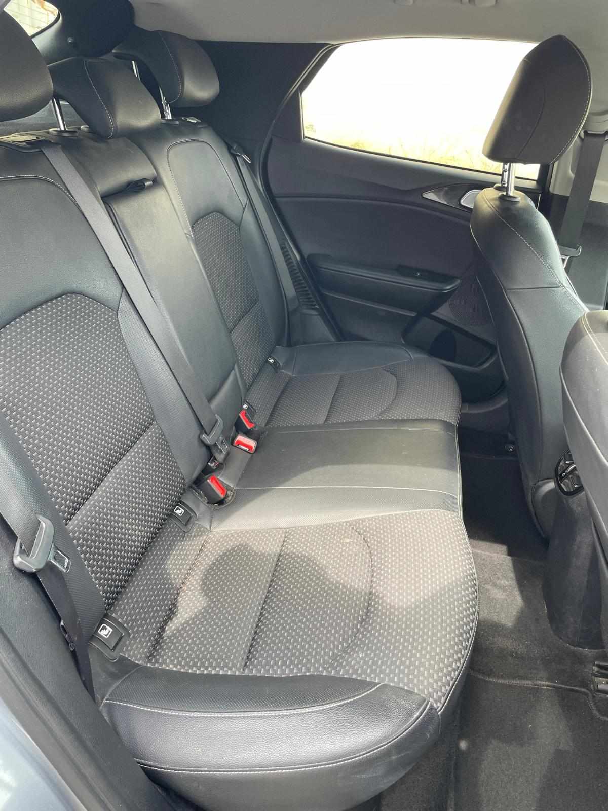 kia-xceed-2021-hibrido-a-gasolina-1580cc