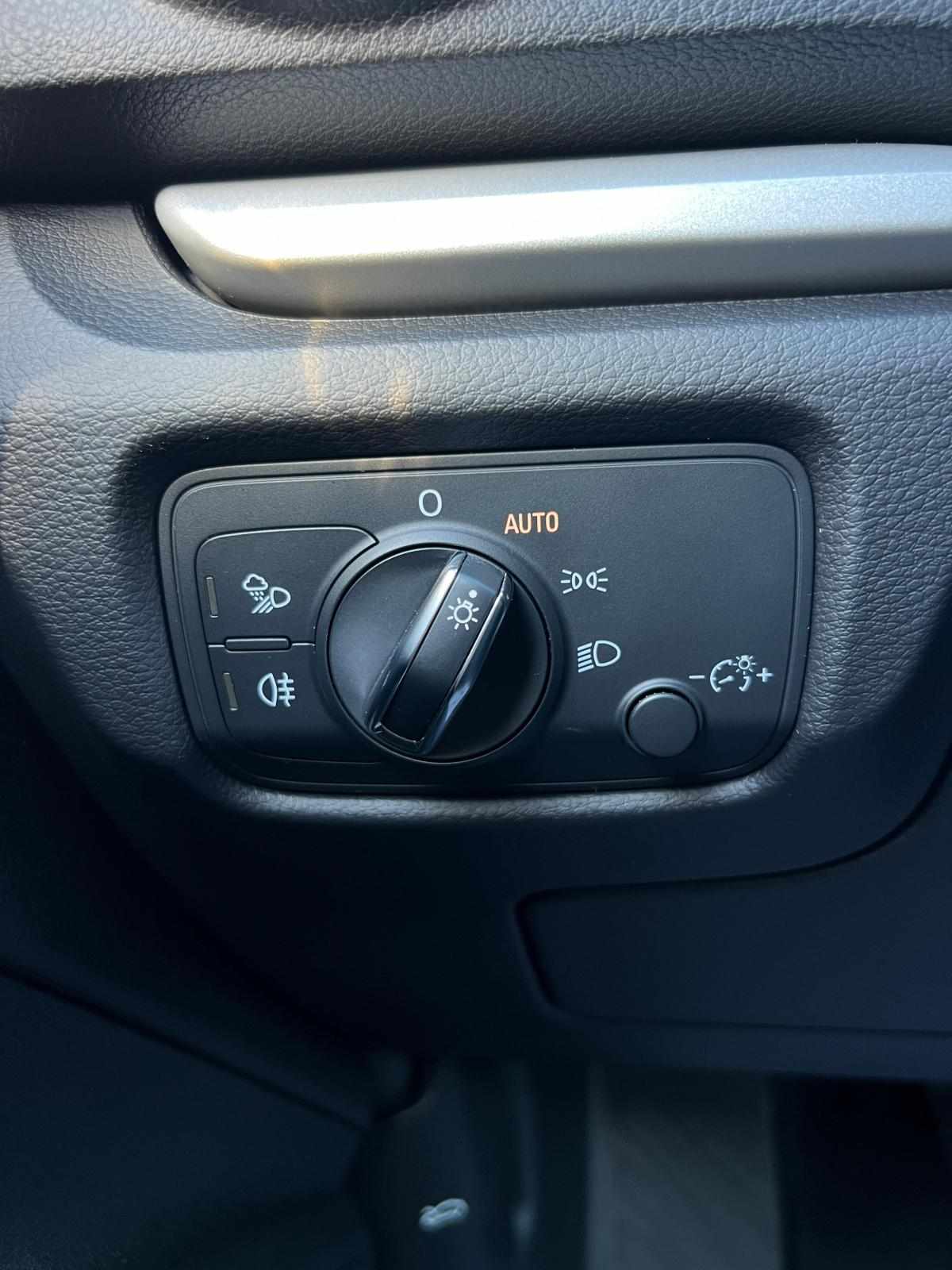 audi-a3-sportback-2019-diesel-1598cc