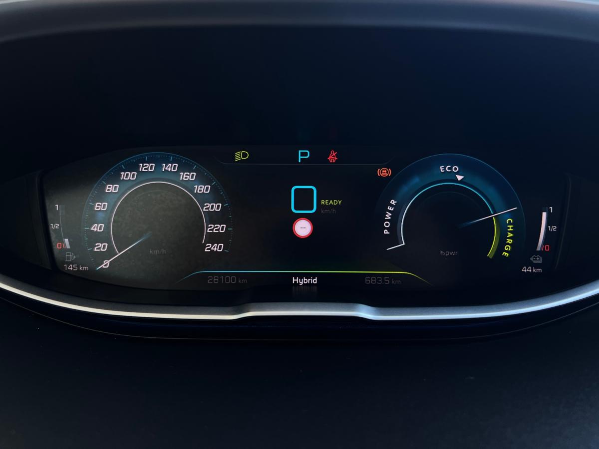 peugeot-3008-2023-hibrido-a-gasolina-1598cc