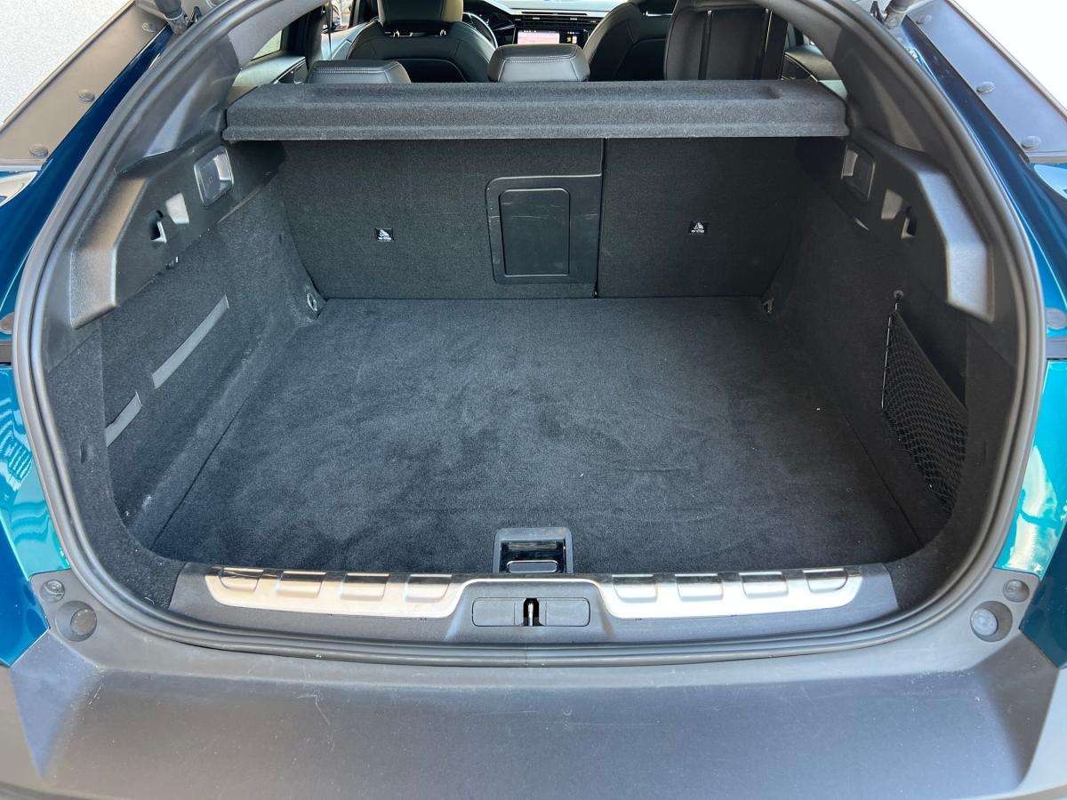 peugeot-408-2023-hibrido-a-gasolina-1598cc