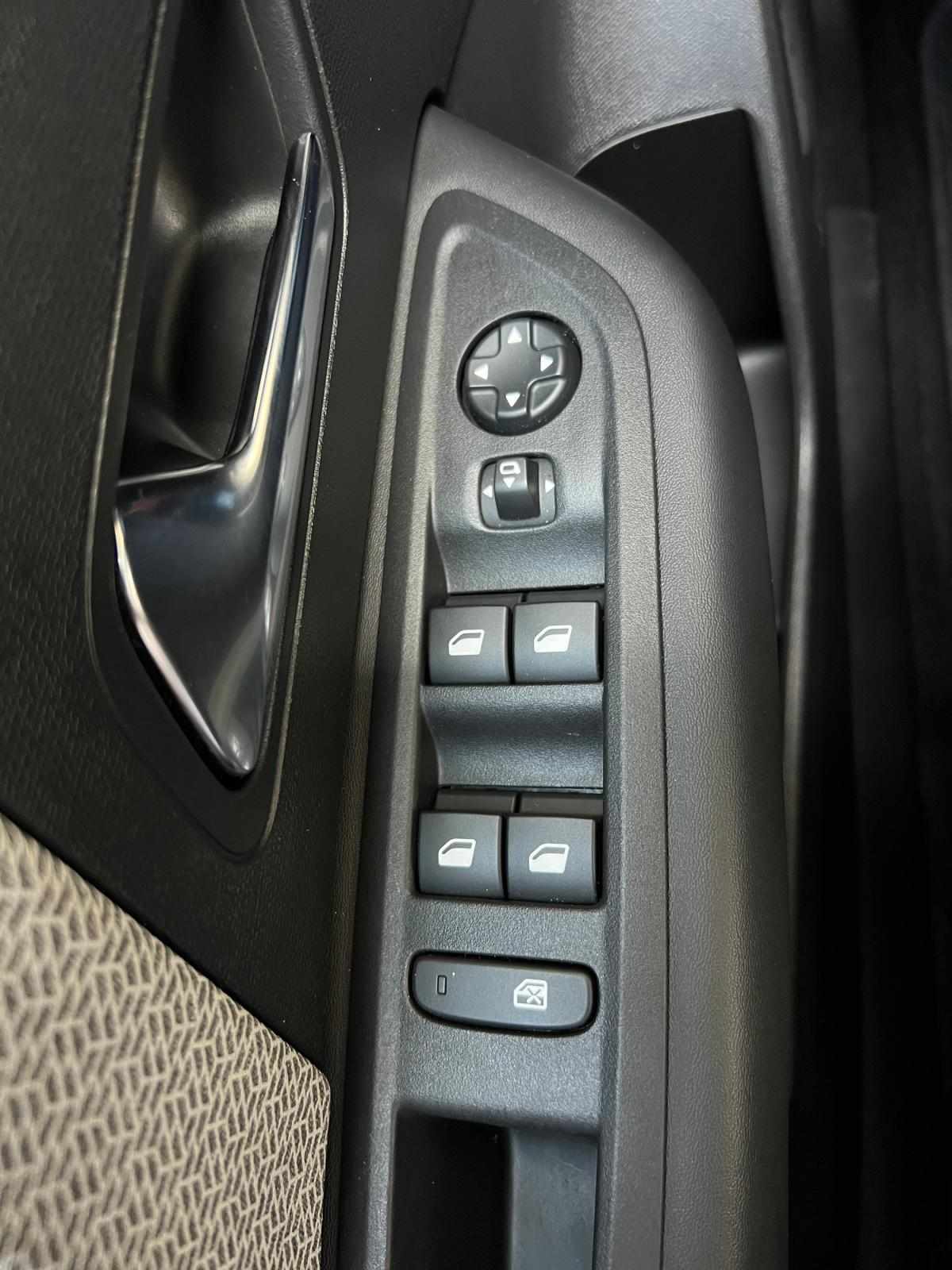 citroen-c4-2023-gasolina-1199cc