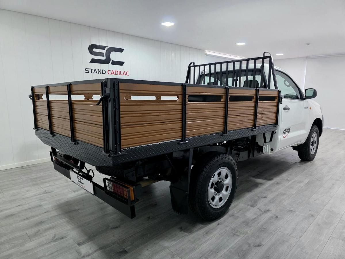 toyota-hilux-2013-diesel-2494cc