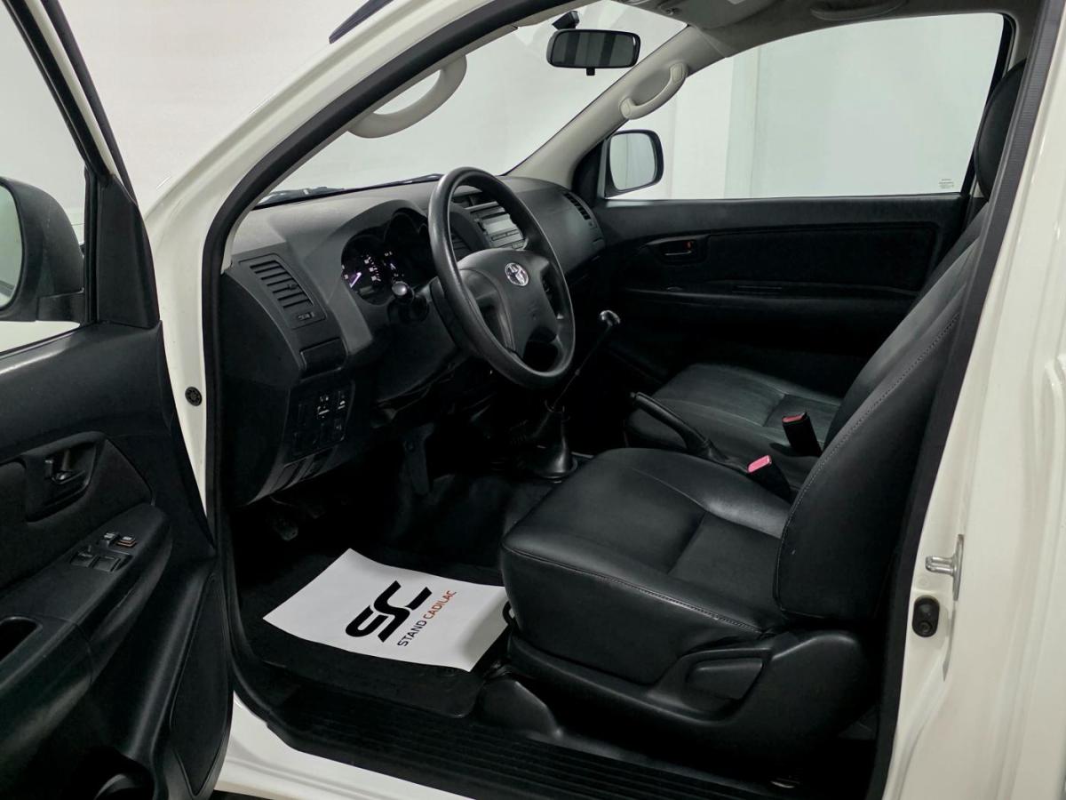 toyota-hilux-2013-diesel-2494cc